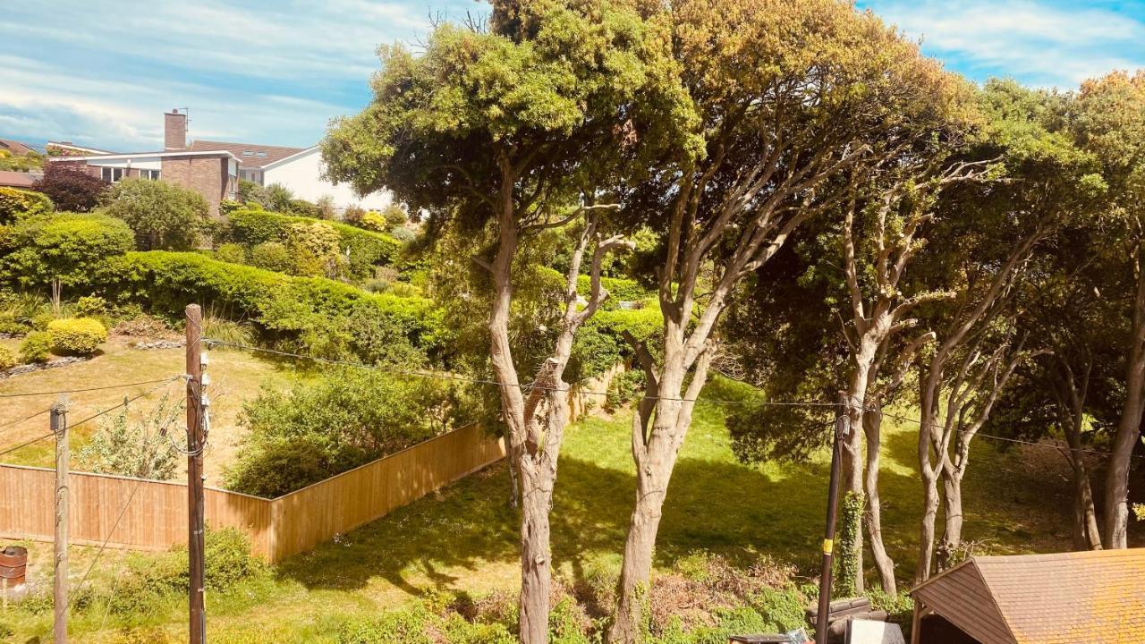 Family Marine Apartment With Sea View Dawlish Exterior photo